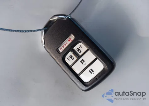 2016 Honda Odyssey Se z USA, uszkodzony, nr VIN 5FNRL5H38GB084817